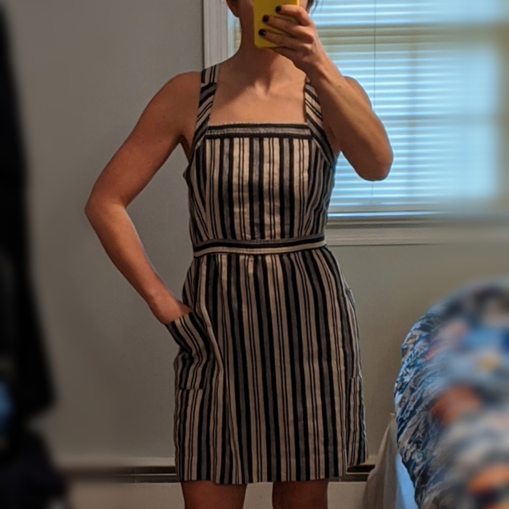 Apron dress
